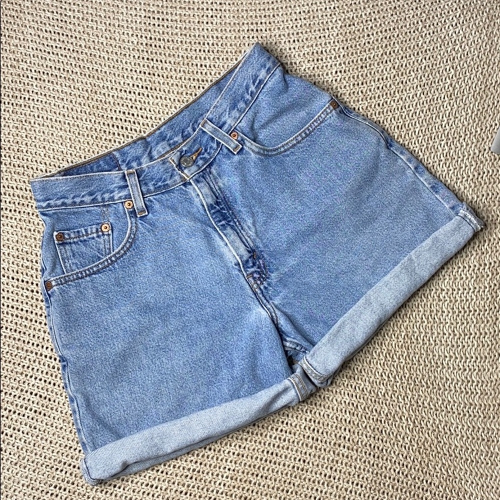 Vintage 90's High Waist Levi's Jeans Shorts Denim